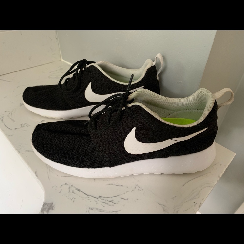 Nike Roshes